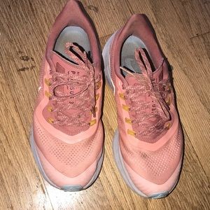 Women Nike air pegasus 36 running shoes  Trail edition size 6 women